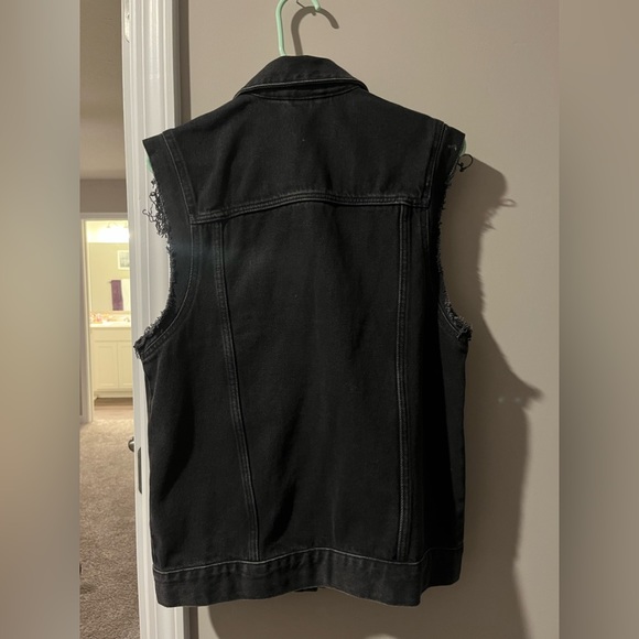 H&M Black denim vest - Picture 3 of 3